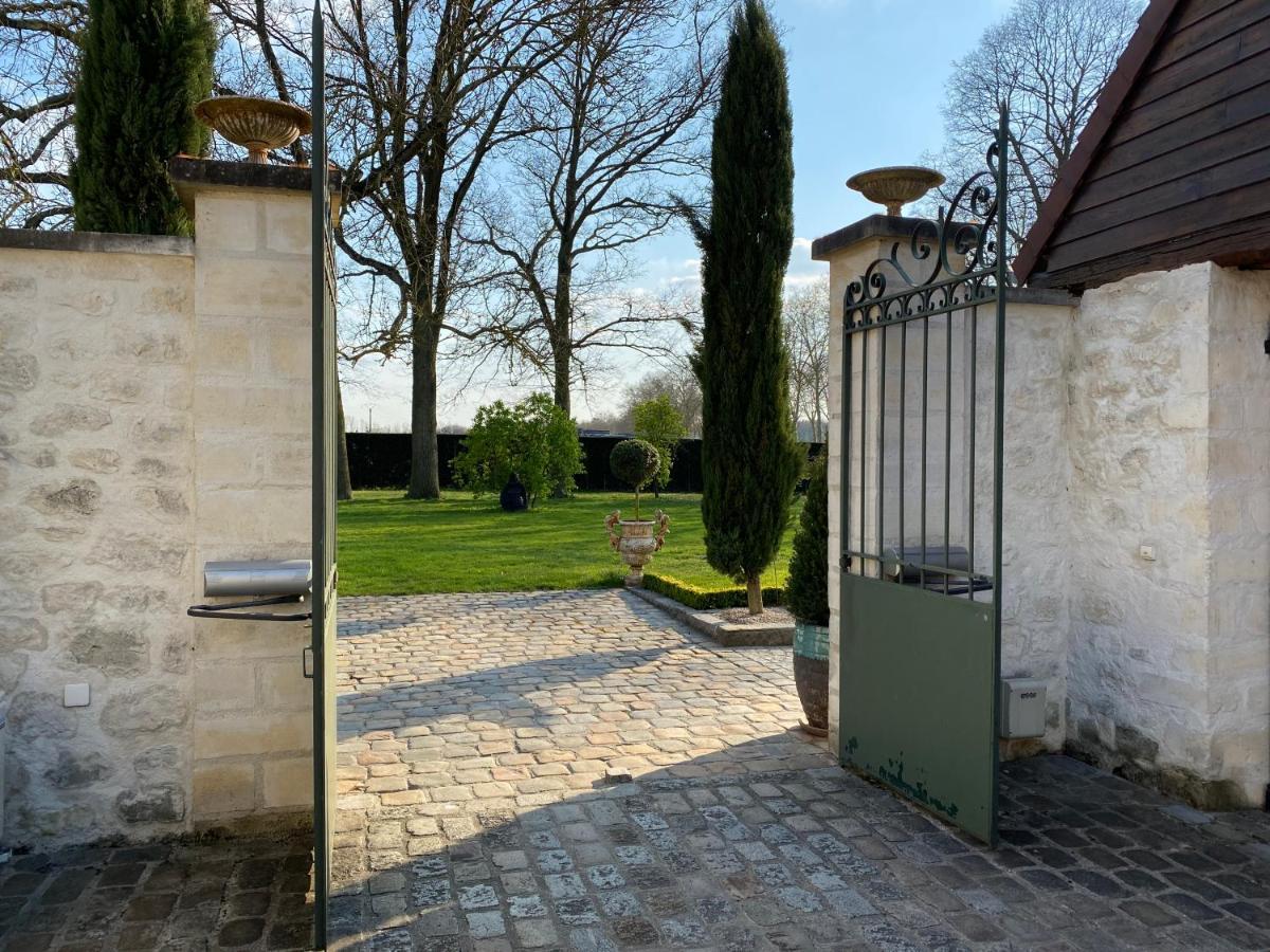 La Maison Du Caillou Bed and Breakfast Pontarme Exteriör bild