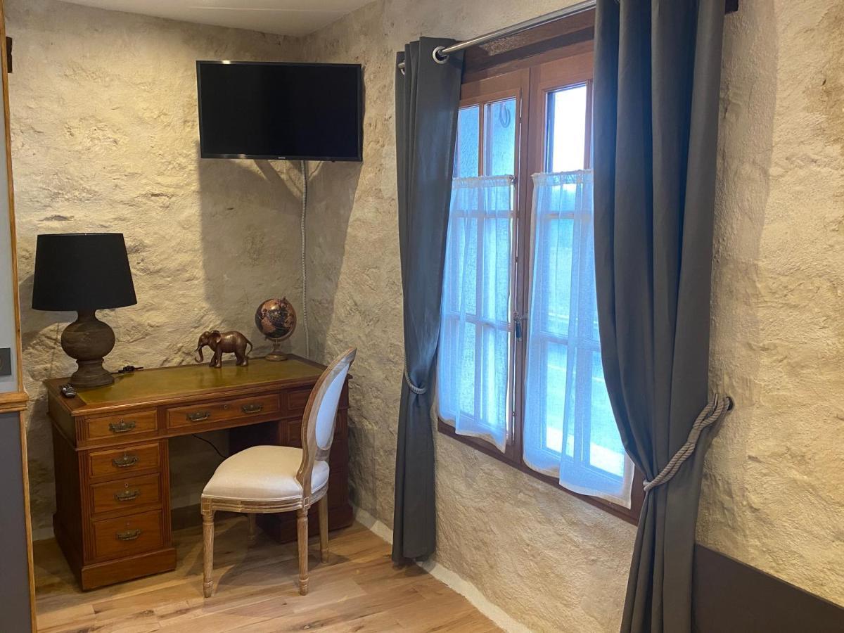 La Maison Du Caillou Bed and Breakfast Pontarme Exteriör bild