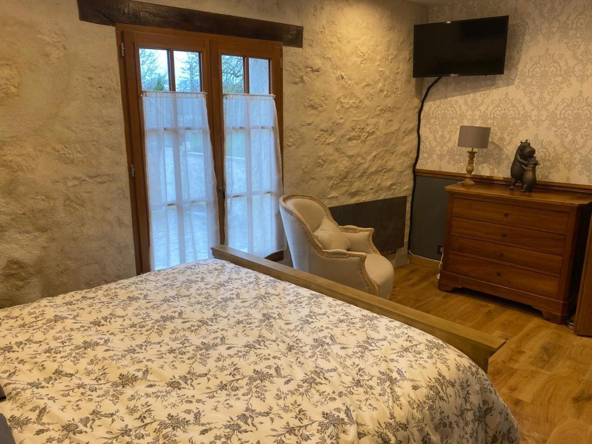 La Maison Du Caillou Bed and Breakfast Pontarme Exteriör bild